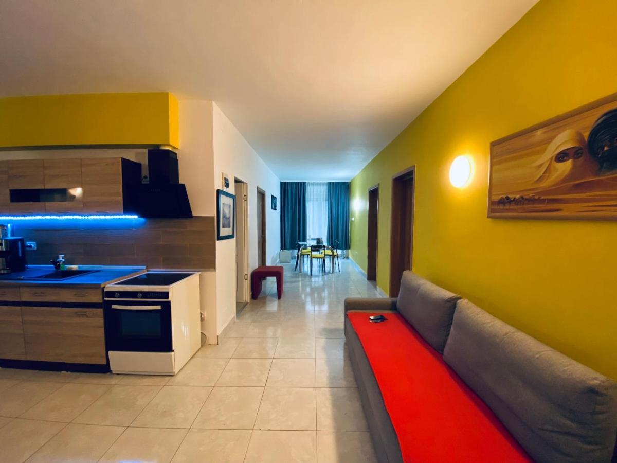Residenza Di Carbasinni Bucareste Exterior foto