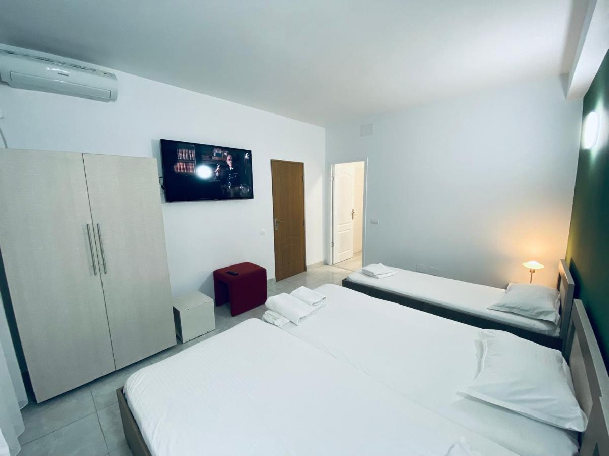 Residenza Di Carbasinni Bucareste Exterior foto
